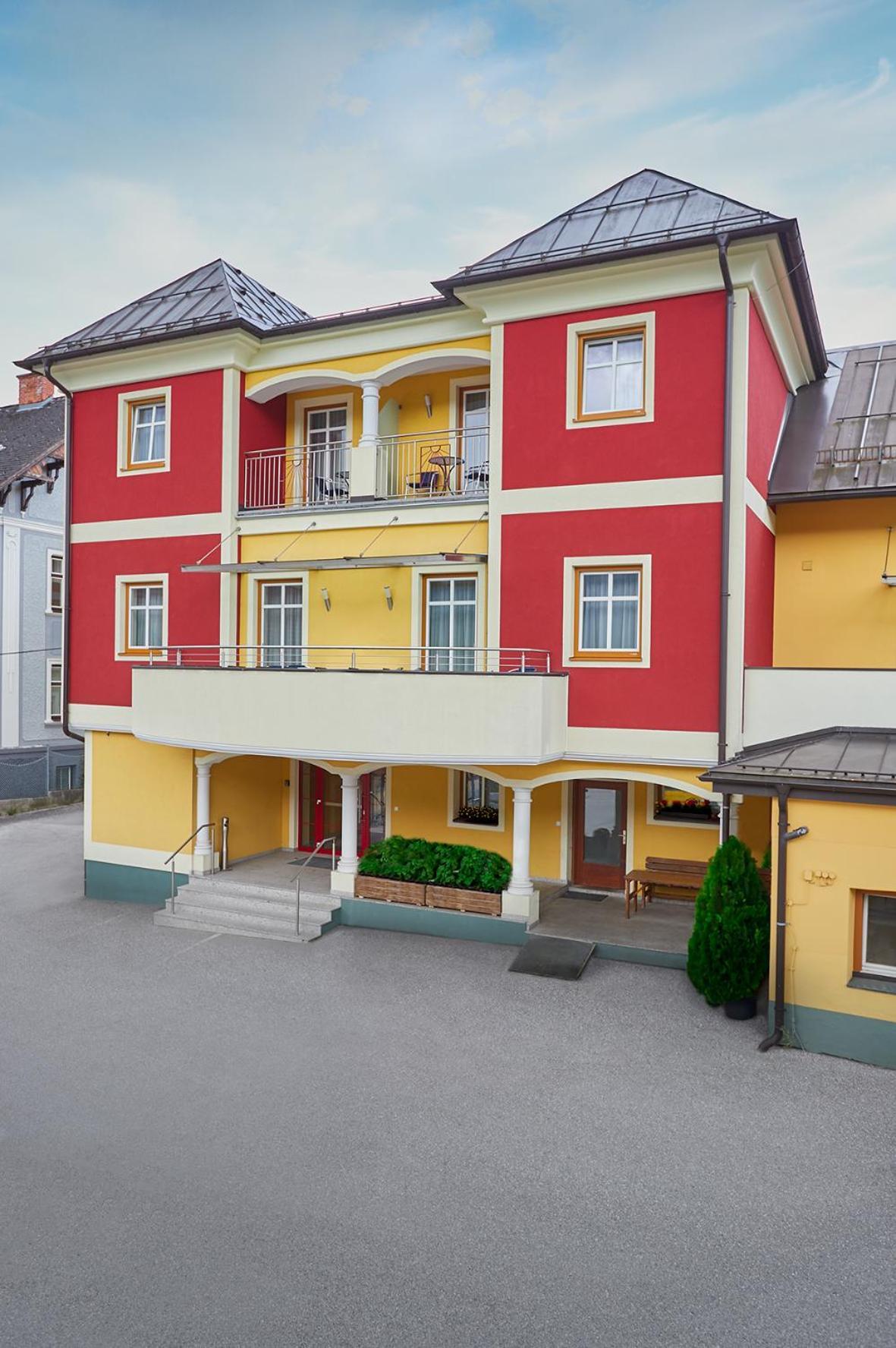 Hotel Gasthof Stenitzer Haus im Ennstal Exterior photo